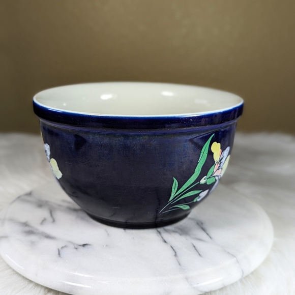 Vintage Hall's Kitchenware Blue Blossom Mixing Bowl - Picture 2 of 11